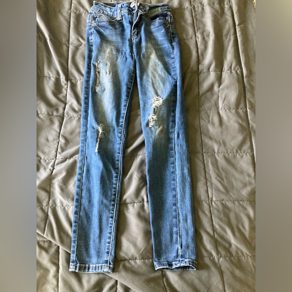 Mudd Skinny Distressed Denim Jeans - Picture 5 of 6